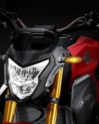 fitur unggulan cb150r streetfire