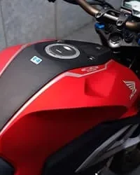 fitur unggulan cb150r streetfire